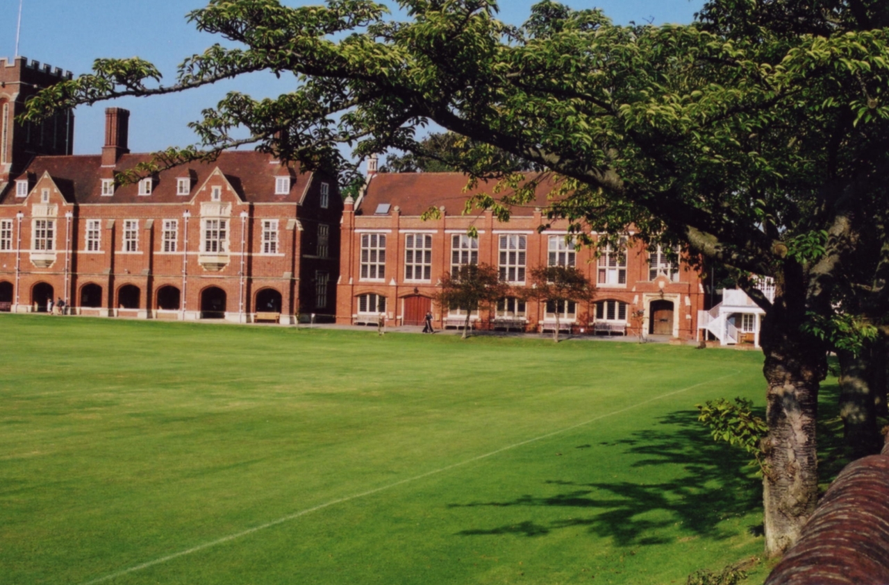 Истборн (Eastbourne College)- весенние каникулы для молодежи от 13 до 17 лет